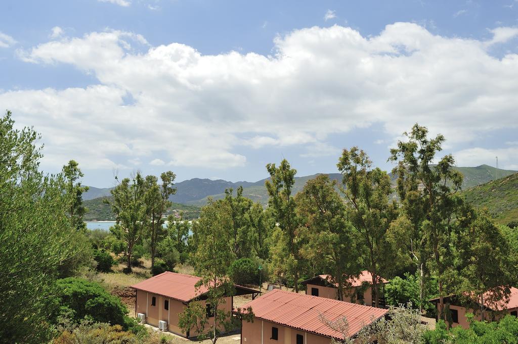 Villaggio Camping Tesonis Beach Tertenìa Rum bild